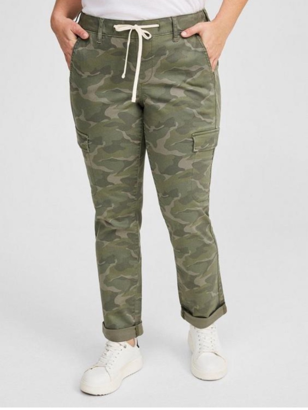 torrid Pull On Weekend Stretch Twill Cargo Mid-Rise Pants in Camo Cadet Olive - Picture 2 of 9